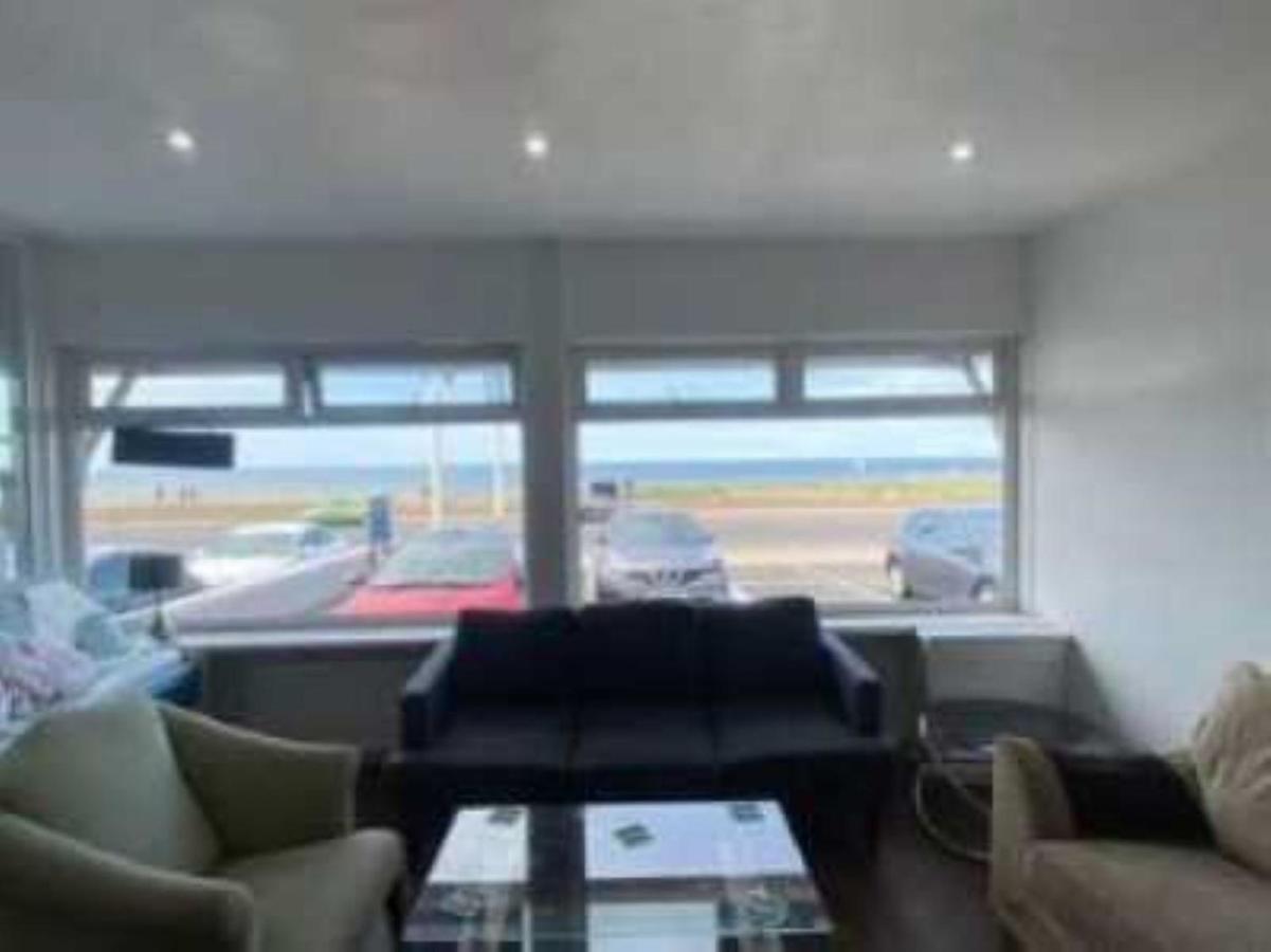 Arnies Hotel - Blackpool, Blackpool